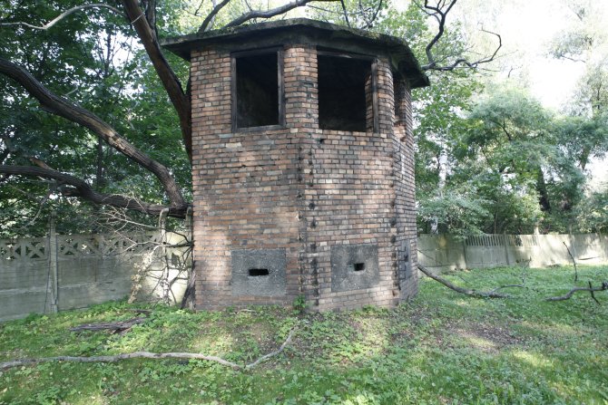 GLEIWITZ III_watchtower.jpg